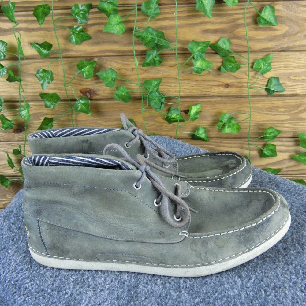 UGG Kaldwell Men‎ 10.5 Gray Leather Chukka Boots Casual Lace-Up Moc Toe Comfort